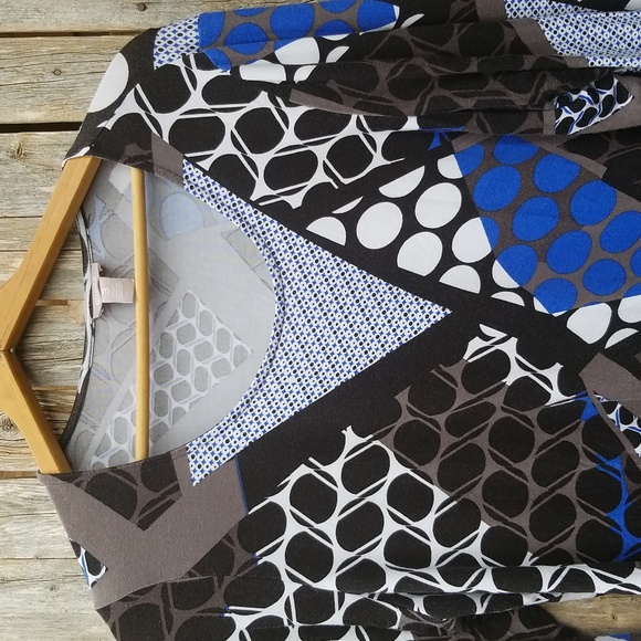 Chico's Size 3 GEOMETRIC Print 3X Top Blouse - Picture 2 of 5
